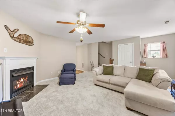 7204 Sunset Ridge LN, Knoxville, TN 37920