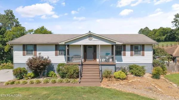 214 Old Clover Hill Rd, Maryville, TN 37803