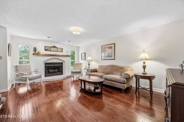 7407 Royal Springs Blvd, Knoxville, TN 37918