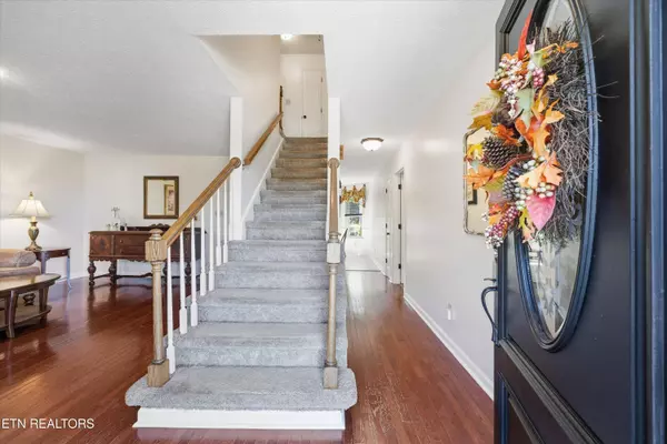 7407 Royal Springs Blvd, Knoxville, TN 37918