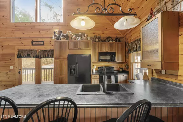 2026 Bill Flagle WAY, Sevierville, TN 37876