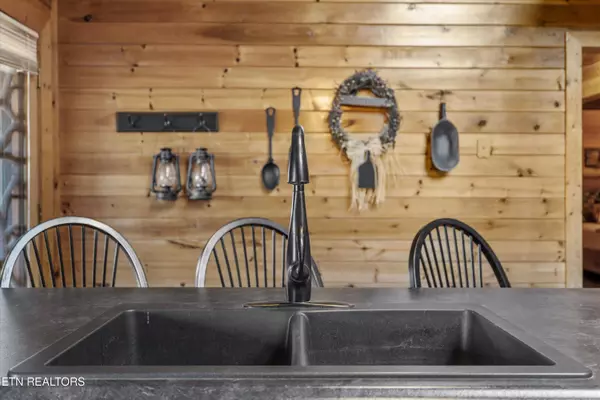 2026 Bill Flagle WAY, Sevierville, TN 37876