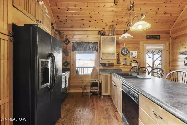 2026 Bill Flagle WAY, Sevierville, TN 37876