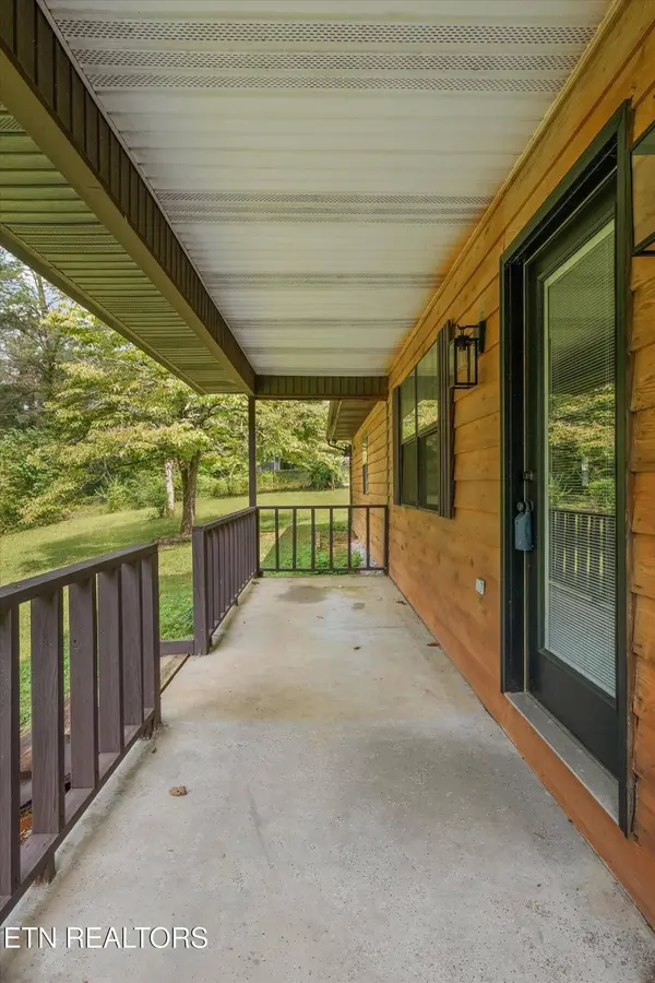 349 Fairchild St, Harriman, TN 37748