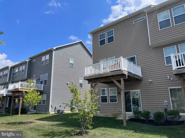 52 ROME WAY, Mount Laurel, NJ 08054