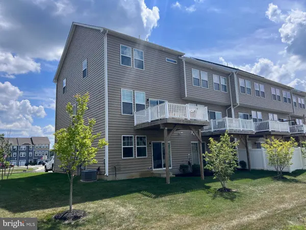 52 ROME WAY, Mount Laurel, NJ 08054