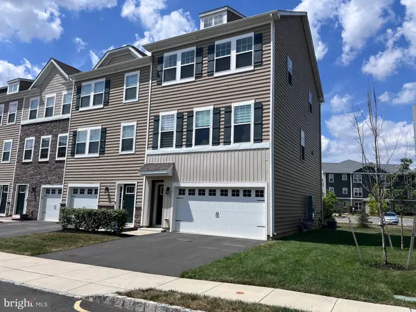 52 ROME WAY, Mount Laurel, NJ 08054