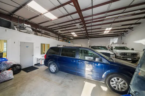 2434 Progress DR, Redding, CA 96001