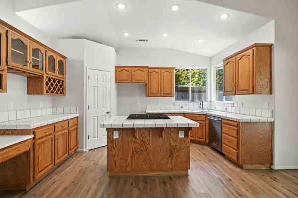 3306 Lawrence RD, Redding, CA 96002