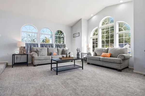 1474 Gladstone CT, Redding, CA 96001