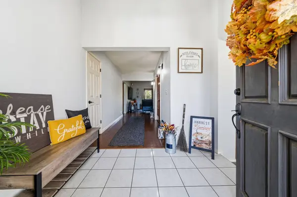 1474 Gladstone CT, Redding, CA 96001