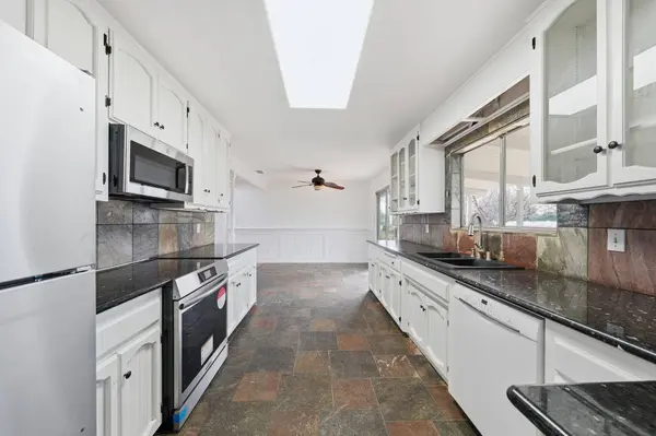 17471 Treat AVE, Anderson, CA 96007