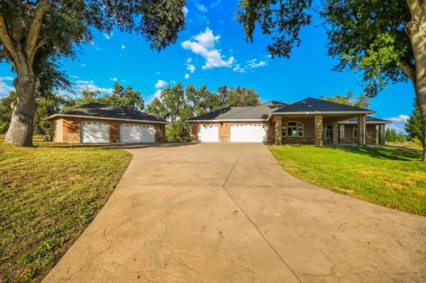 22890 Blue Jay LN, Anderson, CA 96007