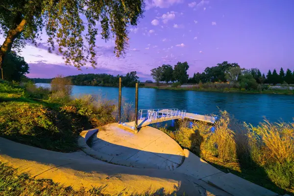 22894 Blue Jay LN, Anderson, CA 96007