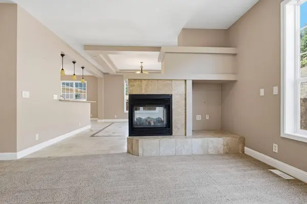 13839 Creek TRL, Redding, CA 96003