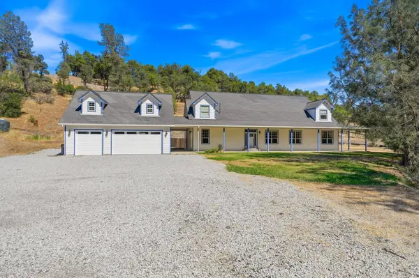 13839 Creek TRL, Redding, CA 96003