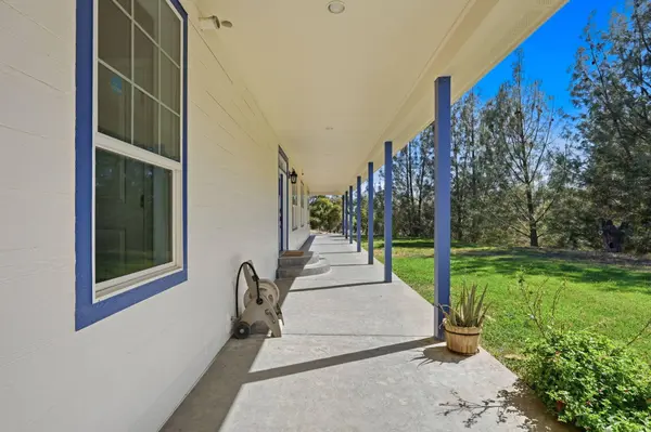 13839 Creek TRL, Redding, CA 96003