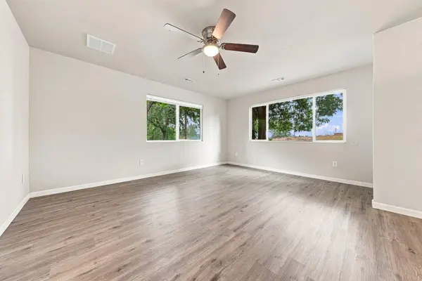 2460 Bonnyview RD, Redding, CA 96001
