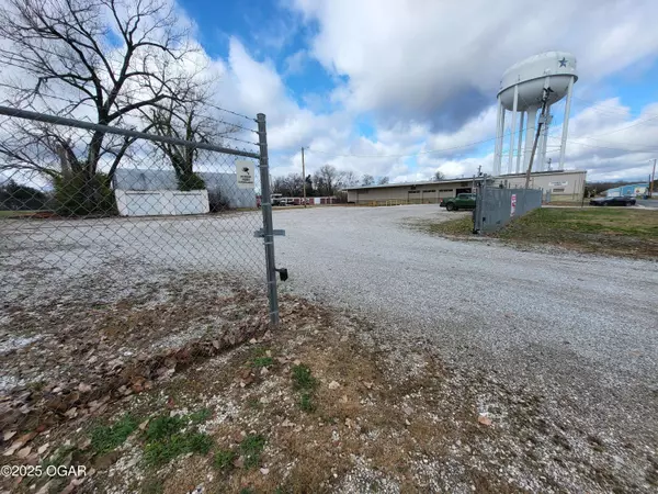 516 S Adele Avenue, Joplin, MO 64801