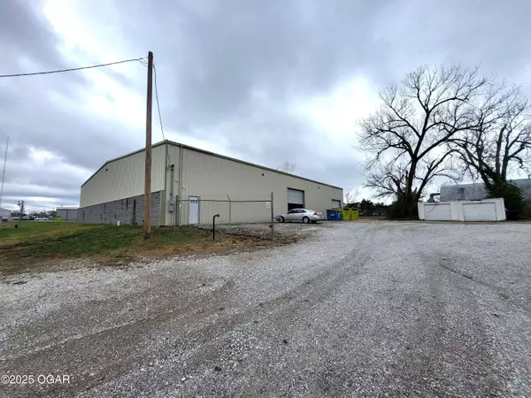 516 S Adele Avenue, Joplin, MO 64801