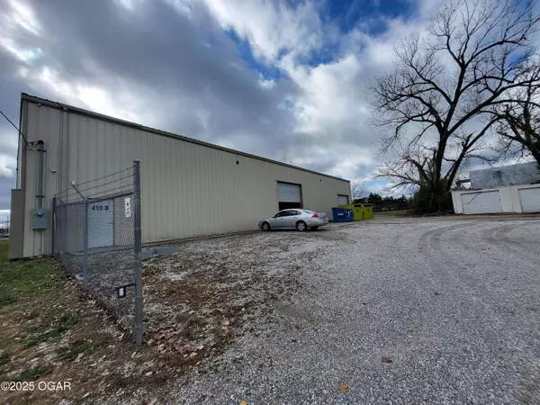 516 S Adele Avenue, Joplin, MO 64801