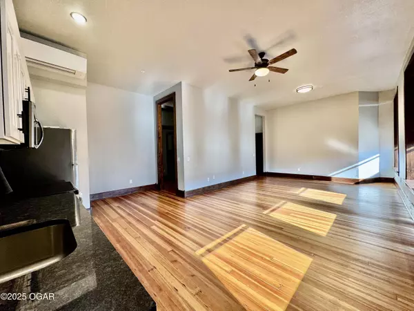 223 W 3rd Street, Joplin, MO 64801