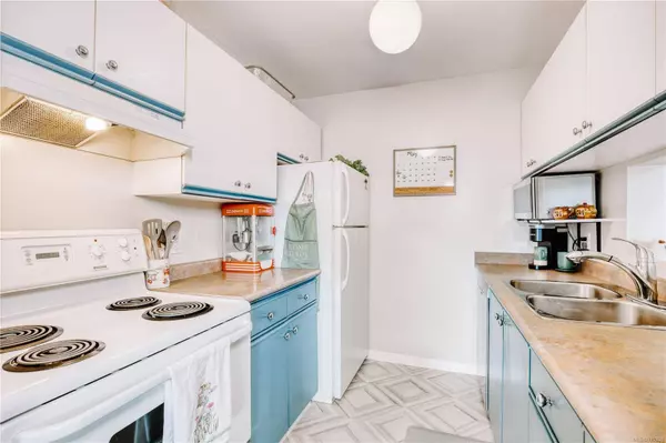 4971 Songbird Pl #405, Nanaimo, BC V9T 6L1