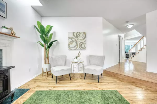 6282 McRobb Ave, Nanaimo, BC V9V 1M4