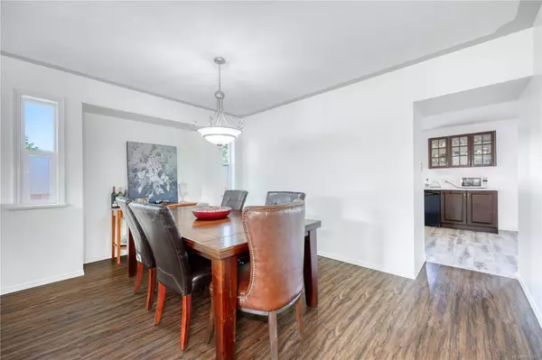 6282 McRobb Ave, Nanaimo, BC V9V 1M4