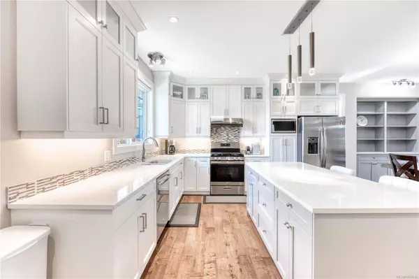 105 Linmont Rd, Nanaimo, BC V9T 0J9