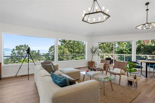 3640 Sundown Dr, Nanaimo, BC V9T 4H5