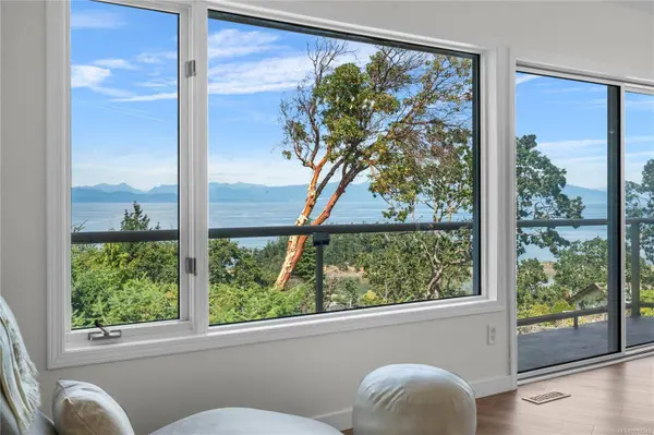 3640 Sundown Dr, Nanaimo, BC V9T 4H5