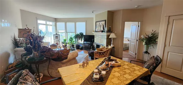 6310 McRobb Ave #321, Nanaimo, BC V9V 1W8