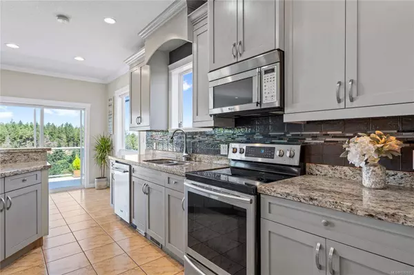 4124 Gulfview Dr, Nanaimo, BC V9T 6G3