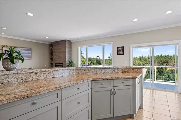 4124 Gulfview Dr, Nanaimo, BC V9T 6G3