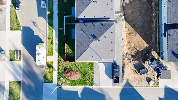 631 Eighth St, Nanaimo, BC V9R 6P1