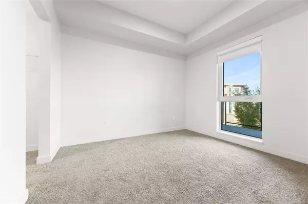 120 Jensen Ave W #209, Parksville, BC V9P 0H6