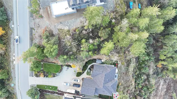 7424 High Ridge Cres, Lantzville, BC V0R 2H0