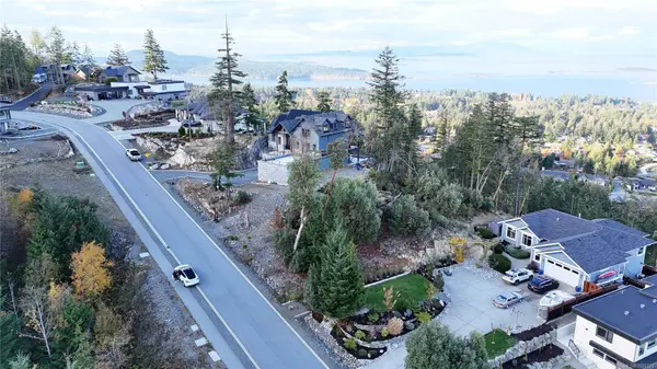 7424 High Ridge Cres, Lantzville, BC V0R 2H0