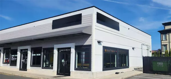 2230 Cliffe Ave #4, Courtenay, BC V9N 2L4