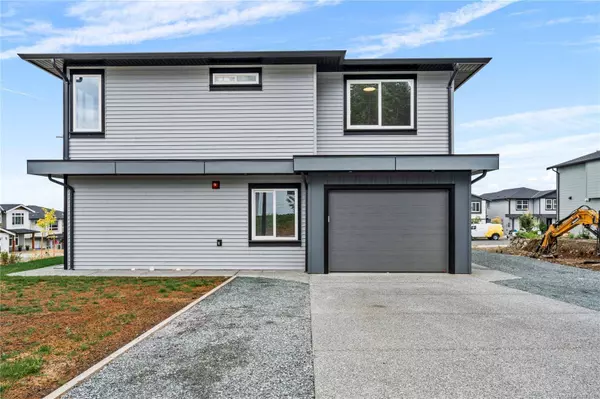 631 Eighth St, Nanaimo, BC V9R 6P1