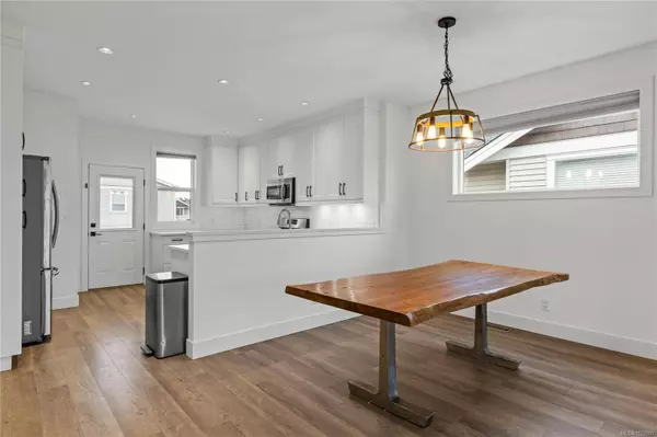 587 Lance Pl, Nanaimo, BC V9R 0J6