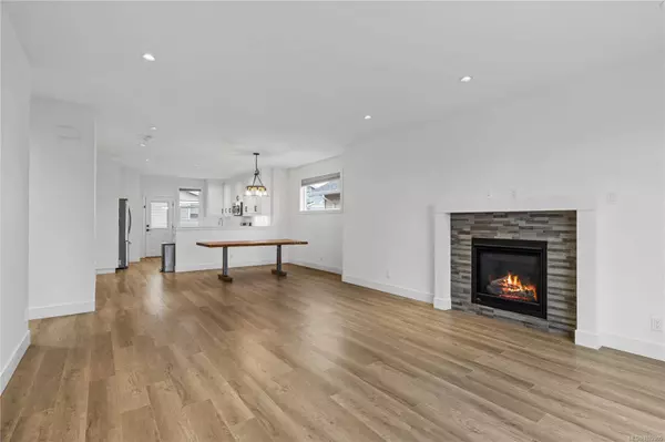 587 Lance Pl, Nanaimo, BC V9R 0J6