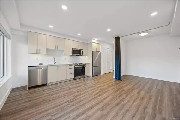 147 Haliburton St #102, Nanaimo, BC V9R 4V9