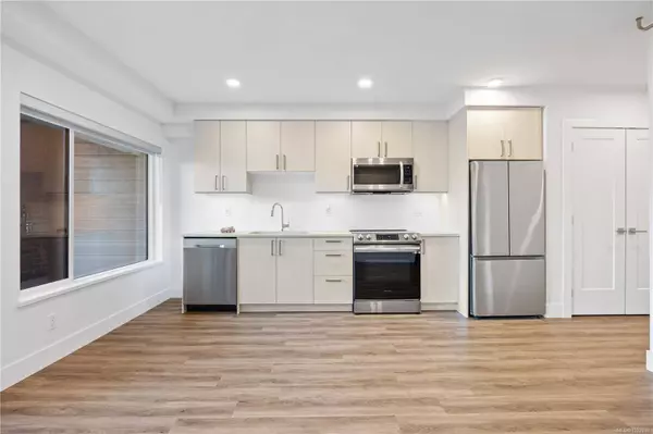 147 Haliburton St #102, Nanaimo, BC V9R 4V9