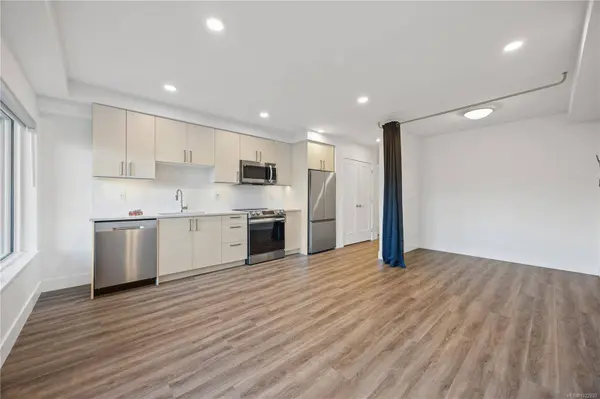 147 Haliburton St #102, Nanaimo, BC V9R 4V9