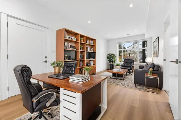 3534 Bonnie Dr, Nanaimo, BC V9T 0L2