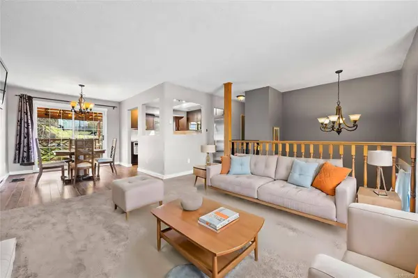 893 Georgia Ave, Nanaimo, BC V9R 5Y4