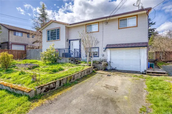 893 Georgia Ave, Nanaimo, BC V9R 5Y4