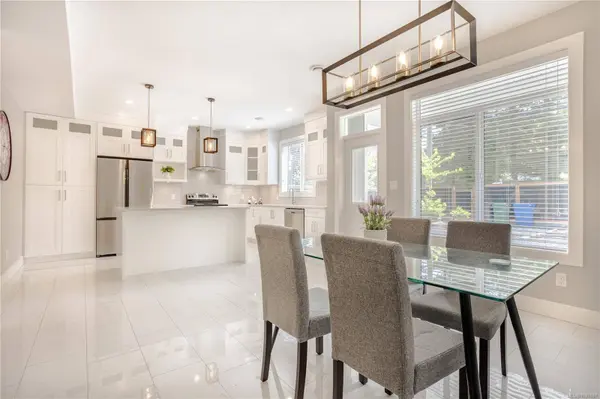 269 Westwood Rd, Nanaimo, BC V9R 6S4